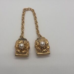 Vintage Gold Tone Flower Pearl Chain Scarf Sweater Clip Holder Women Accessory